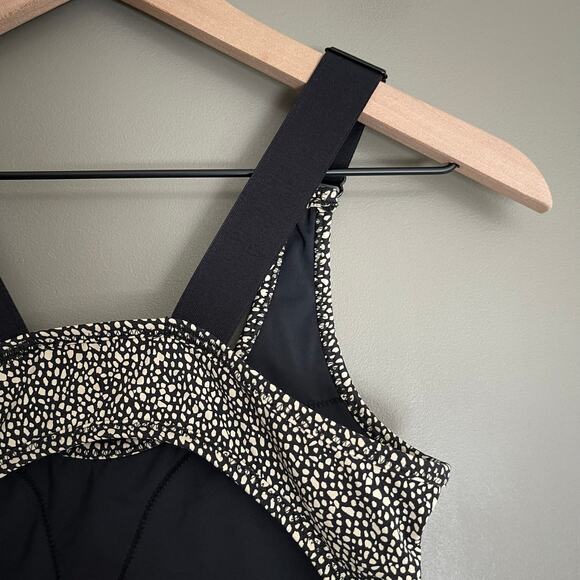 Varley Edris Sports Bra Mixed Pebble Size XS Black Cream Dot Print Cute Chic Gym - Picture 12 of 16